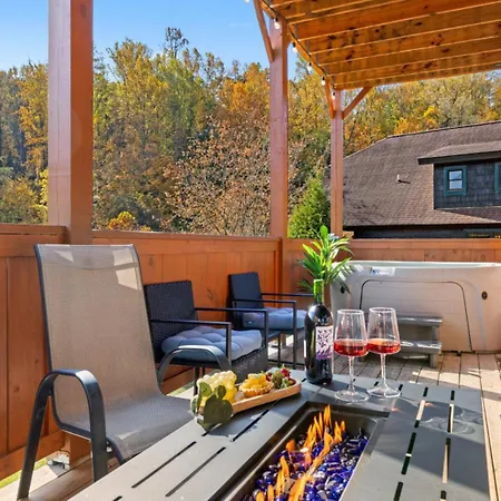 Rustic Mountain Retreat By Ghosal Luxury Lodging Pigeon Forge Exterior foto