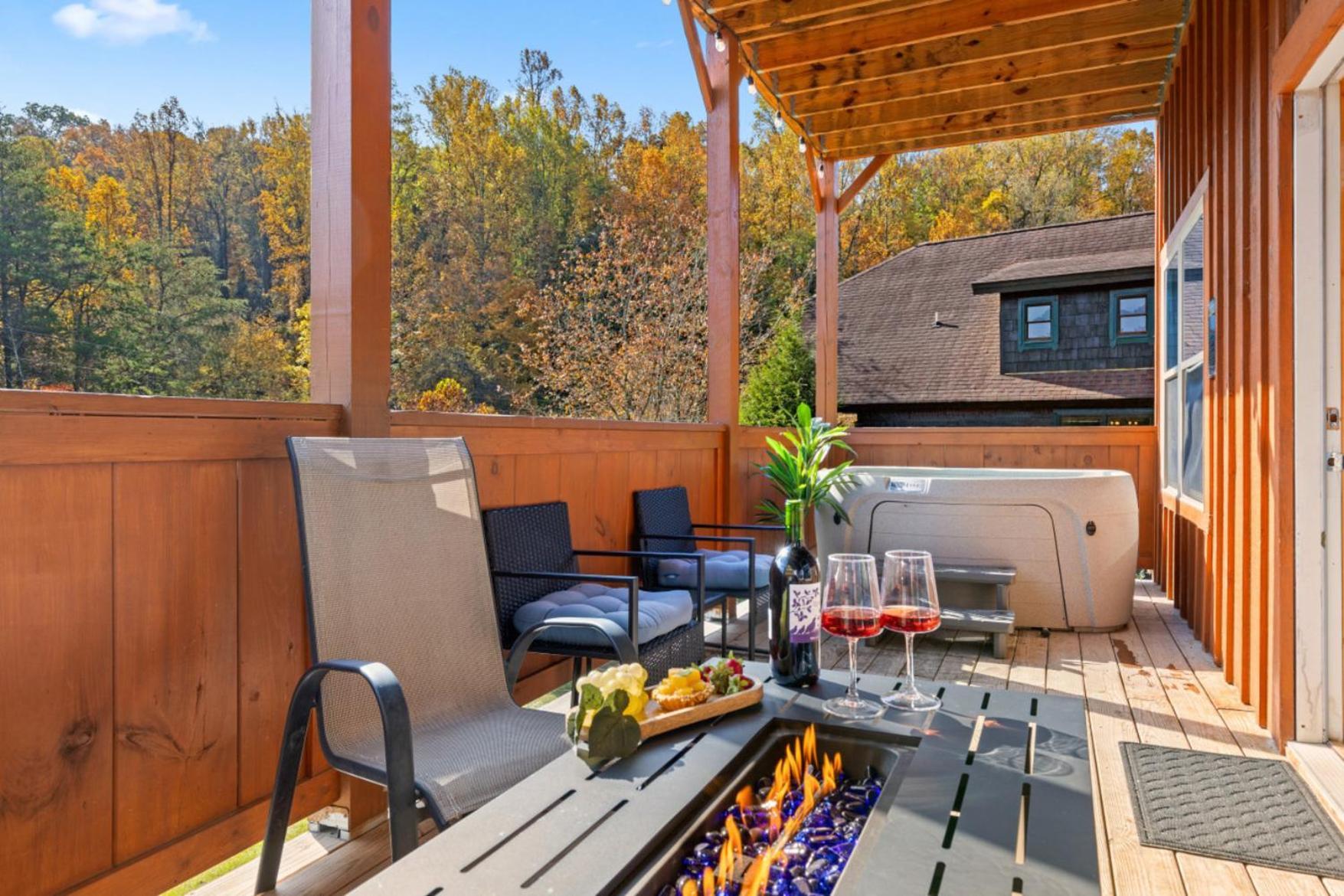 Rustic Mountain Retreat By Ghosal Luxury * Pigeon Forge